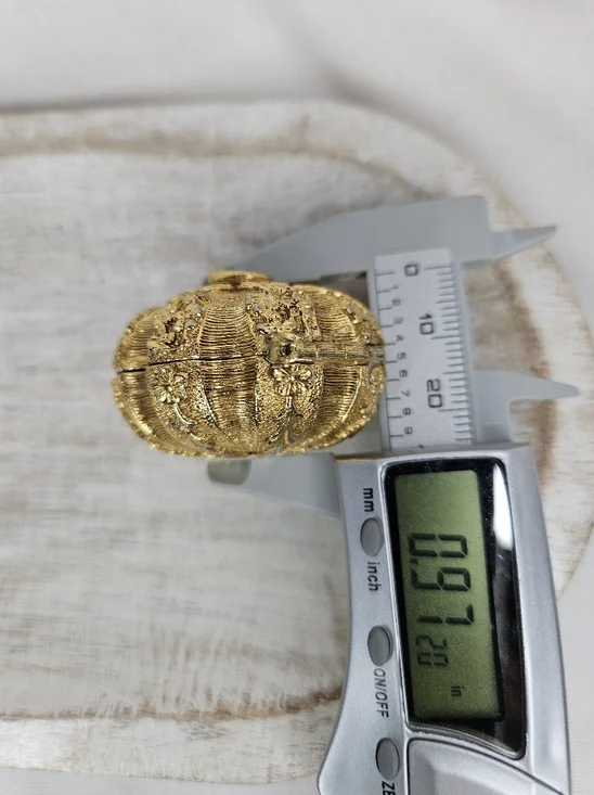 Vintage 1960s Estee Lauder Perfume Compact Gold Tone Floral Pumpkin Youth Dew - Picture 10 of 12